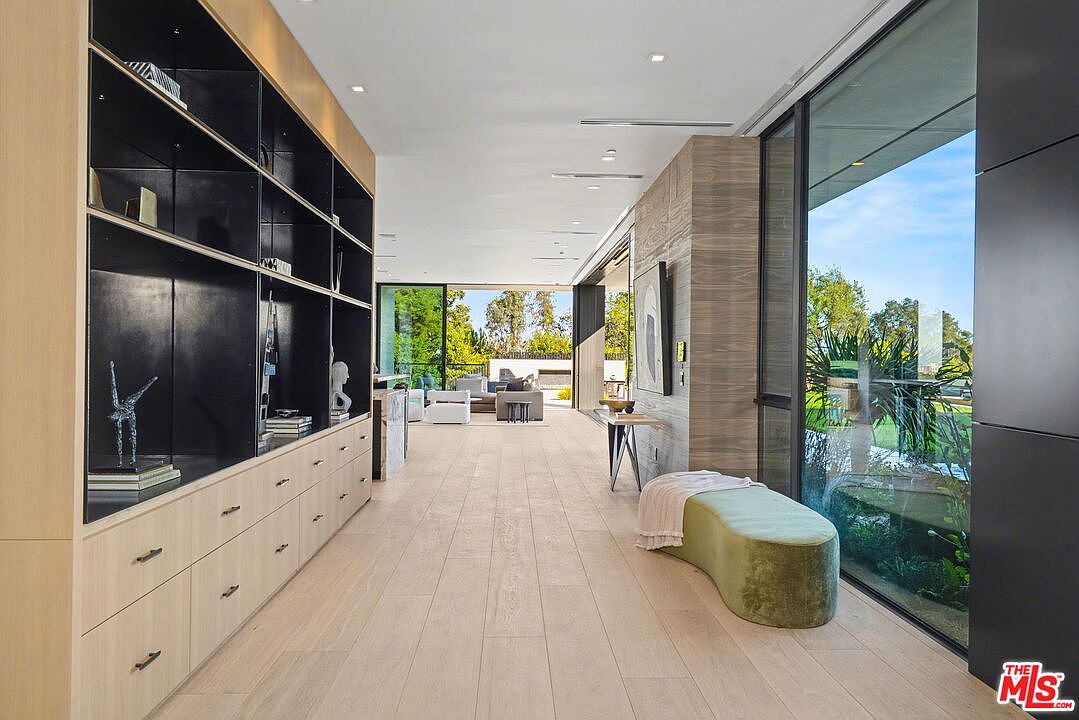 1830 Mango Way, Los Angeles, CA 90049, photo 13