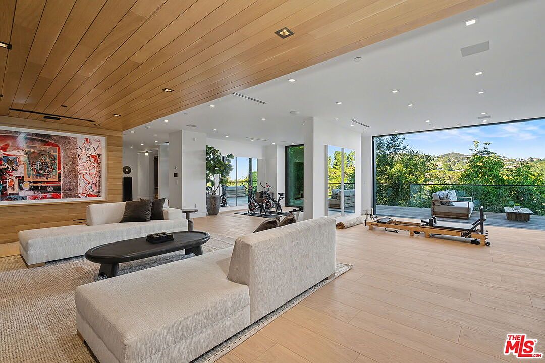 1830 Mango Way, Los Angeles, CA 90049, photo 39