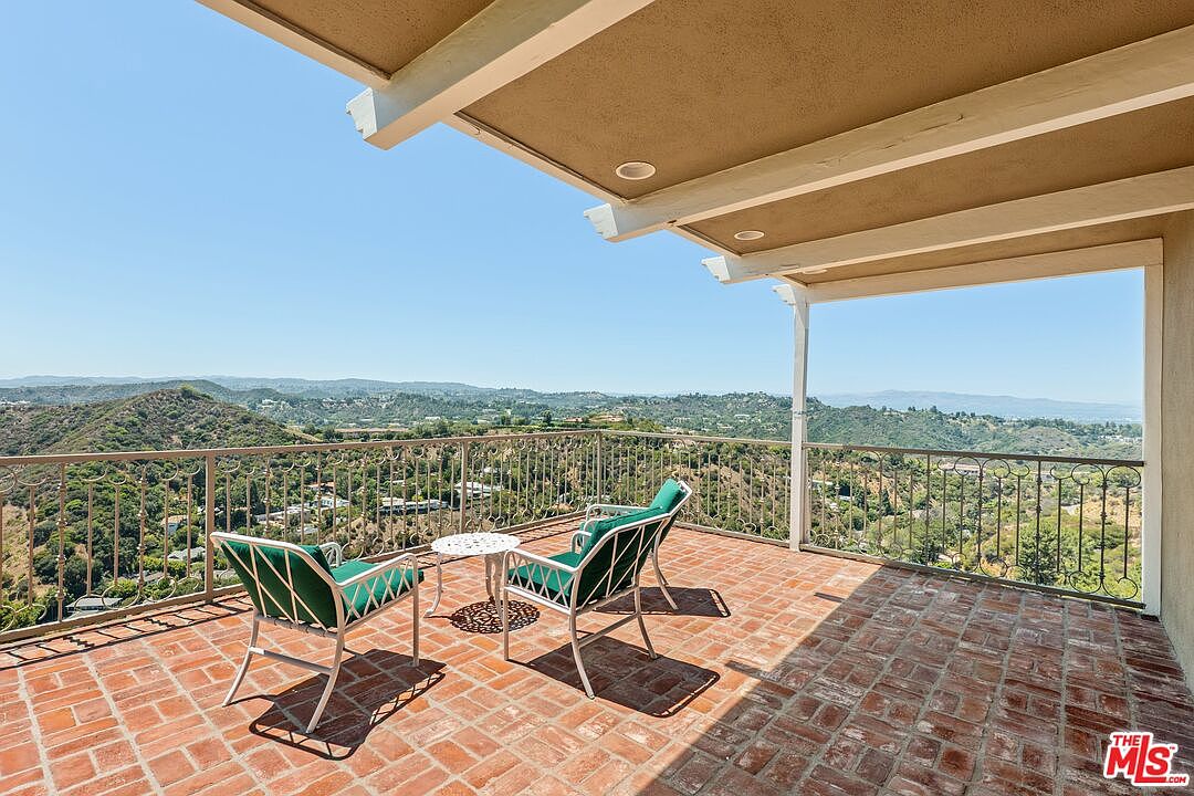 2317 Kimridge Rd, Beverly Hills, CA 90210, photo 8