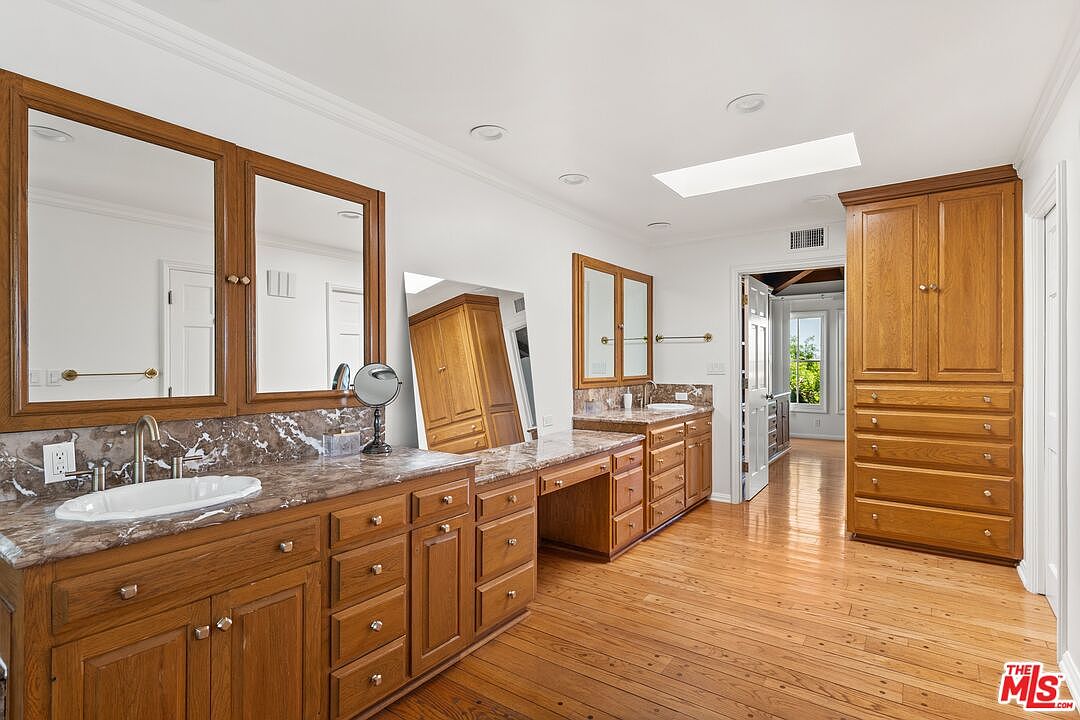 2317 Kimridge Rd, Beverly Hills, CA 90210, photo 10