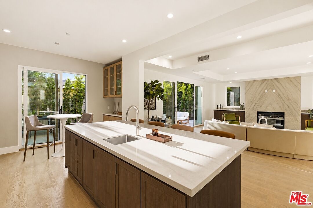 4423 Noble Ave, Sherman Oaks, CA 91403, photo 10