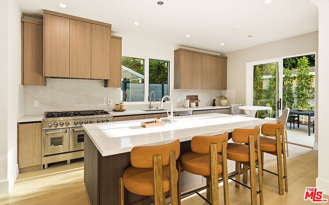 4423 Noble Ave, Sherman Oaks, CA 91403, photo 11