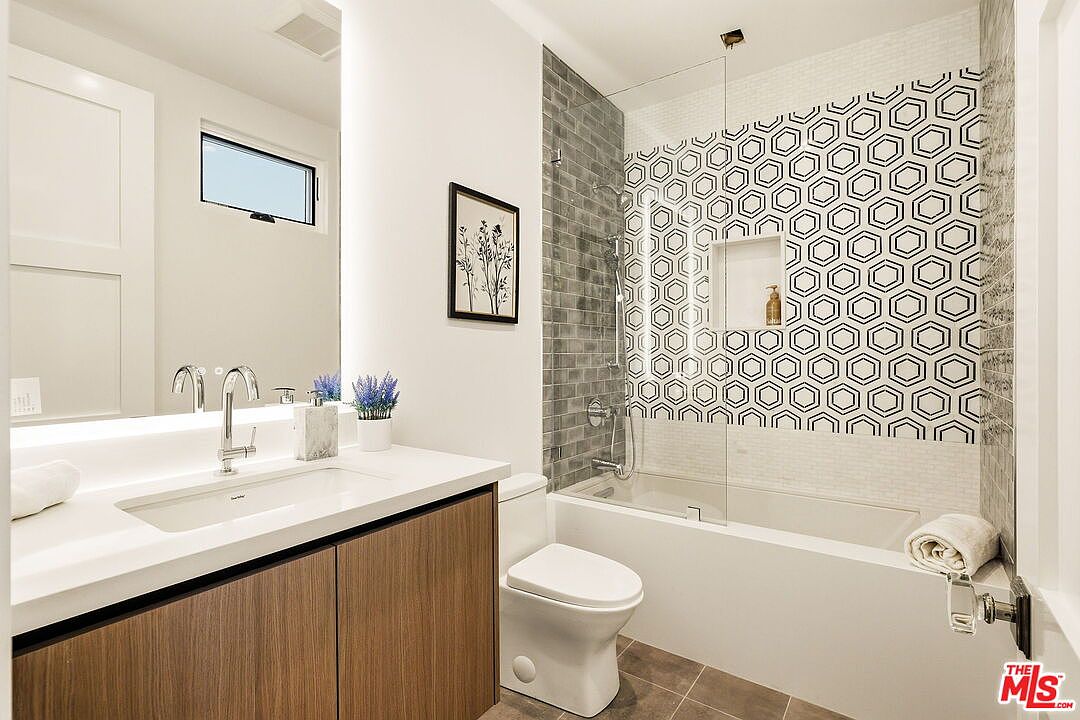 4423 Noble Ave, Sherman Oaks, CA 91403, photo 37
