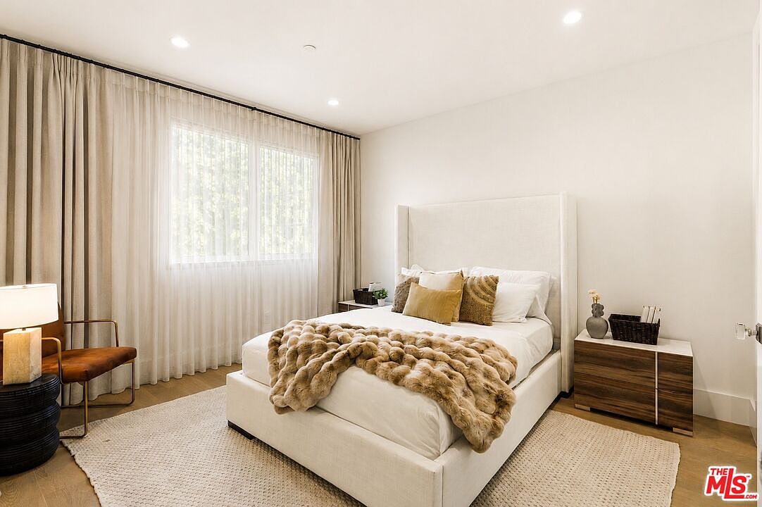 4423 Noble Ave, Sherman Oaks, CA 91403, photo 38