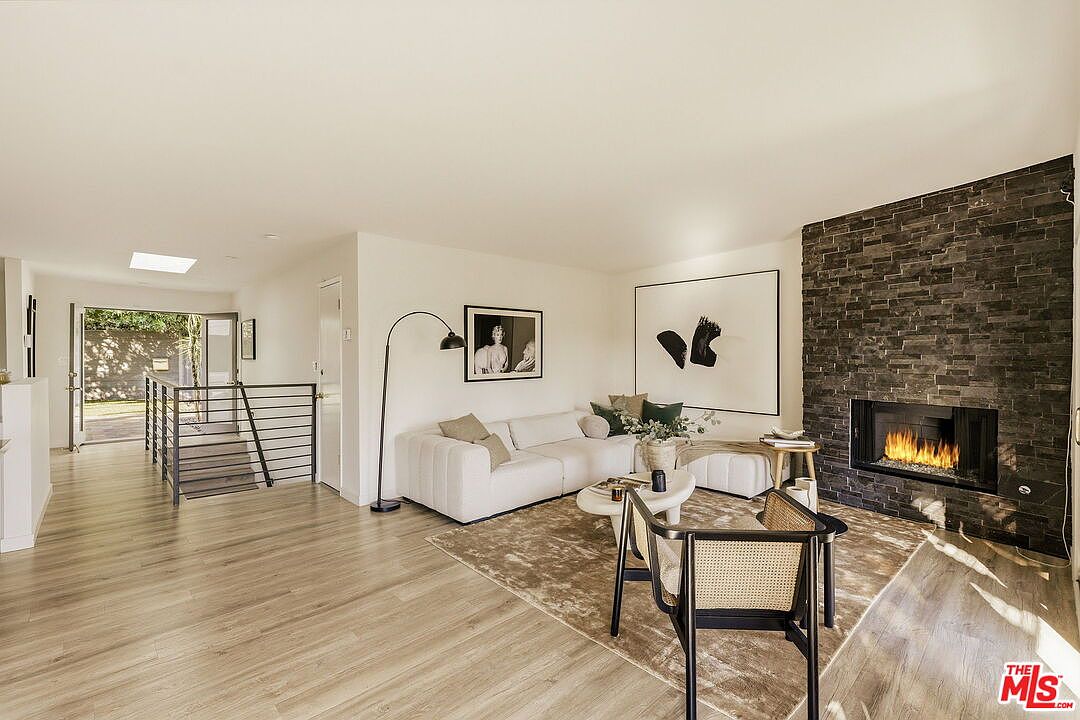 2753 La Cuesta Dr, Los Angeles, CA 90046, photo 15