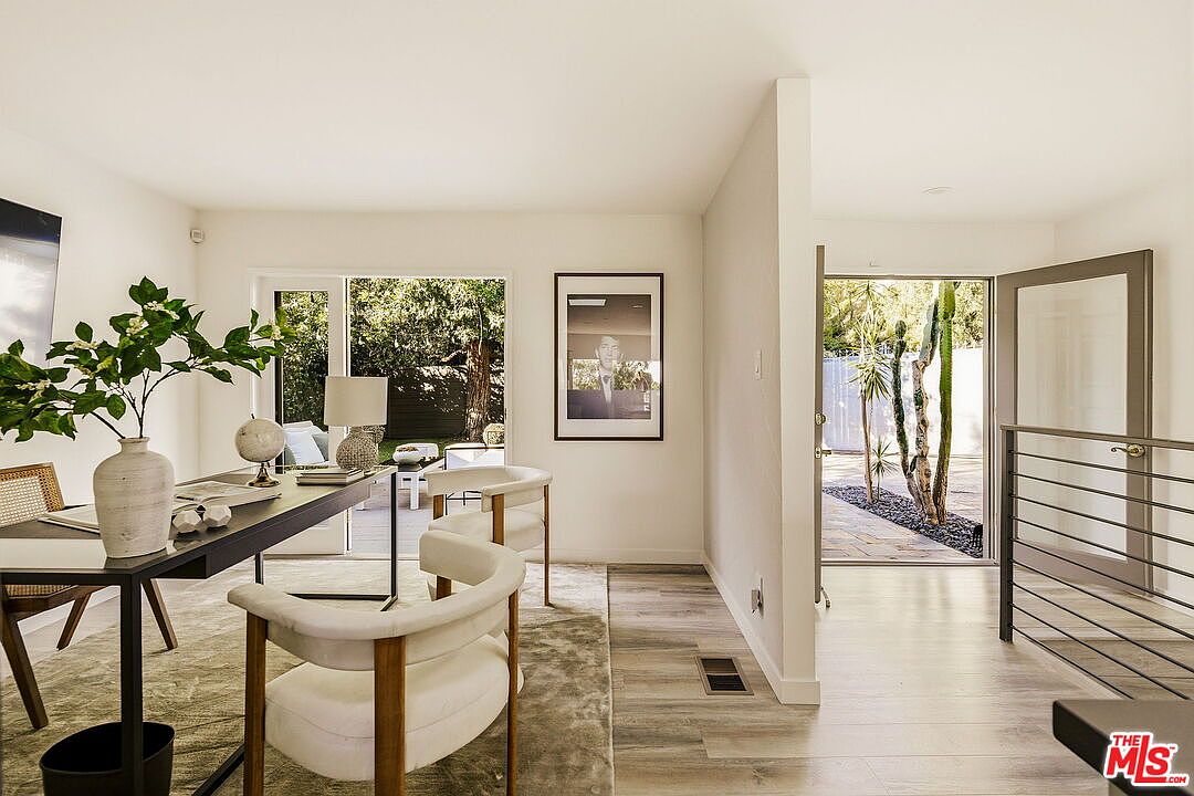 2753 La Cuesta Dr, Los Angeles, CA 90046, photo 17