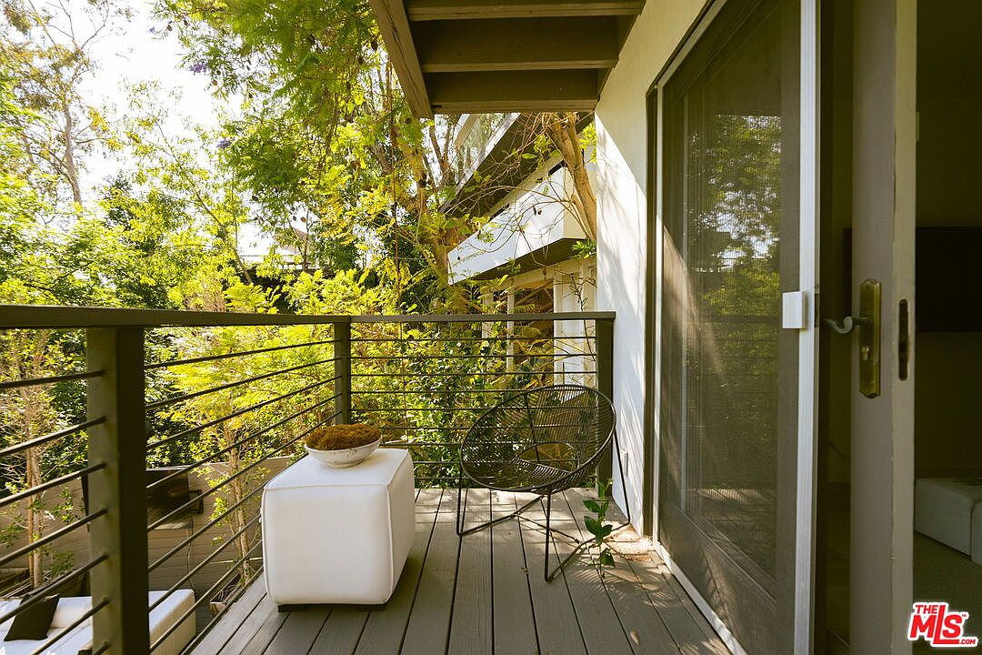 2753 La Cuesta Dr, Los Angeles, CA 90046, photo 29