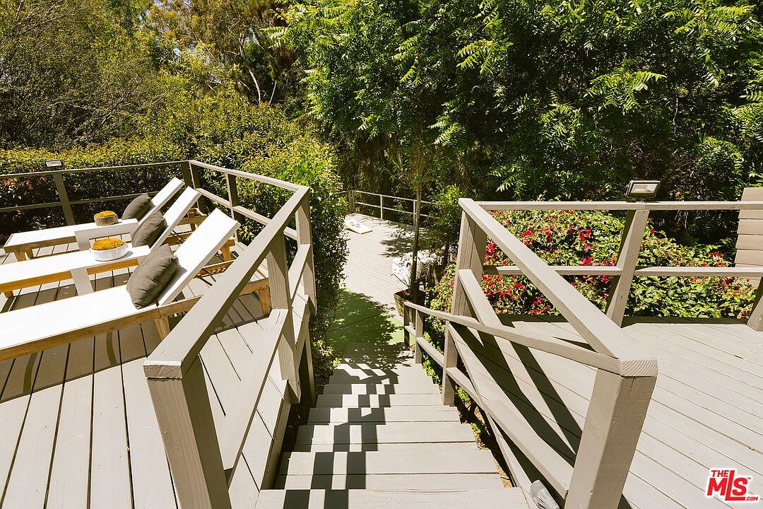 2753 La Cuesta Dr, Los Angeles, CA 90046, photo 37