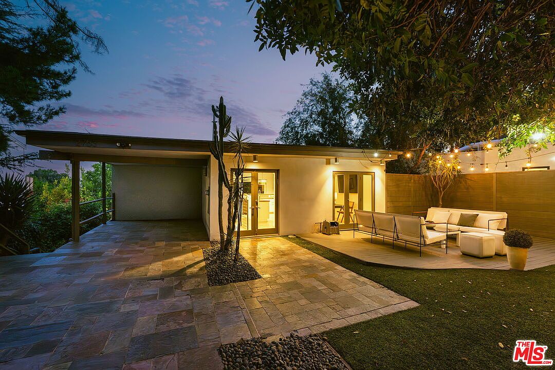 2753 La Cuesta Dr, Los Angeles, CA 90046, photo 56