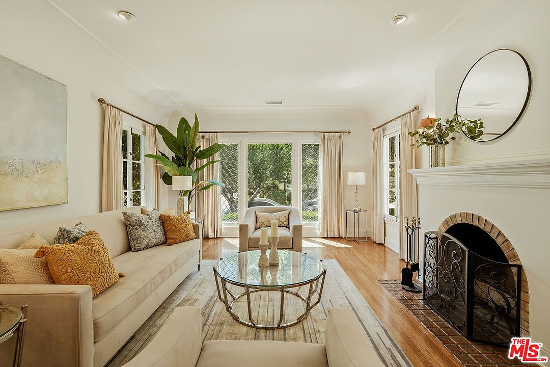 1174 Masselin Ave, Los Angeles, CA 90019, photo 5