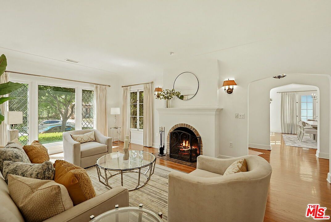 1174 Masselin Ave, Los Angeles, CA 90019, photo 6