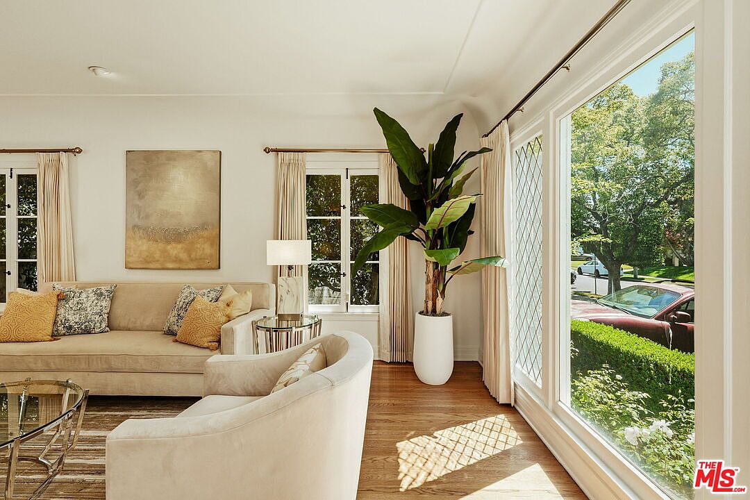 1174 Masselin Ave, Los Angeles, CA 90019, photo 10