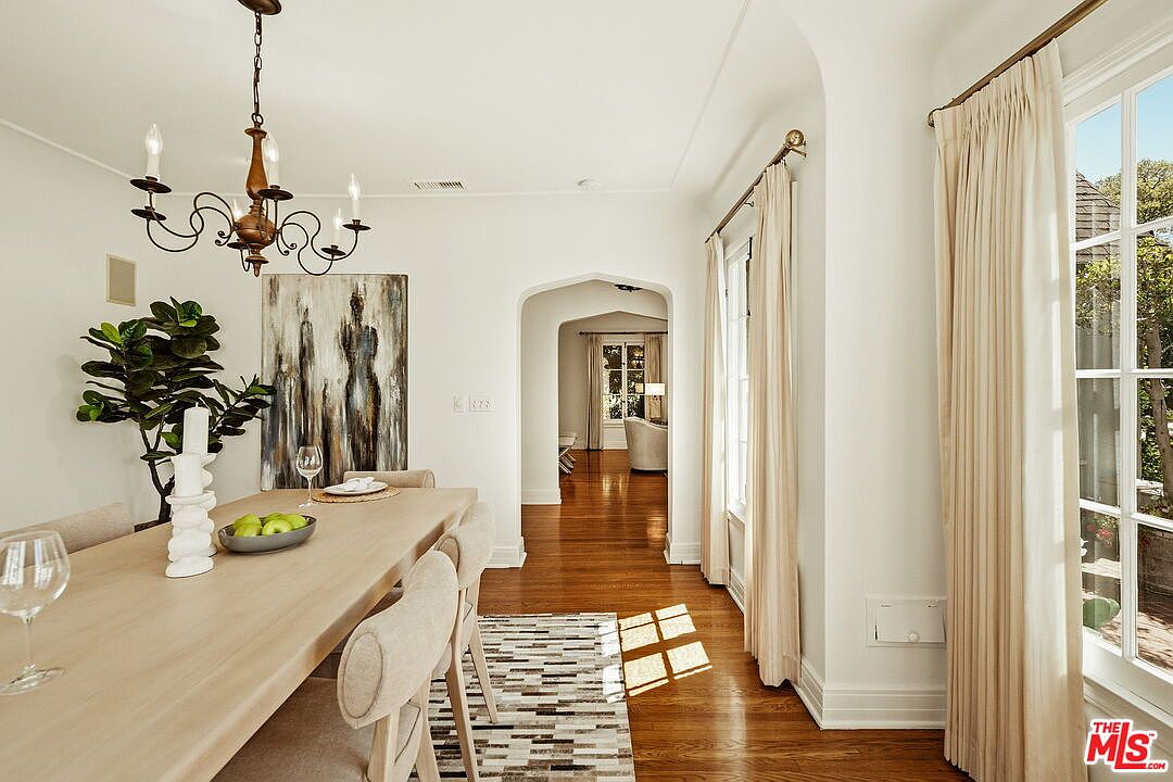 1174 Masselin Ave, Los Angeles, CA 90019, photo 16