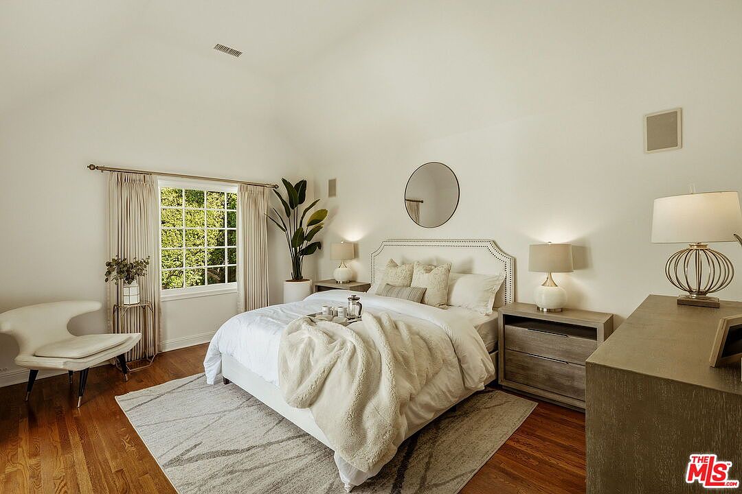 1174 Masselin Ave, Los Angeles, CA 90019, photo 39