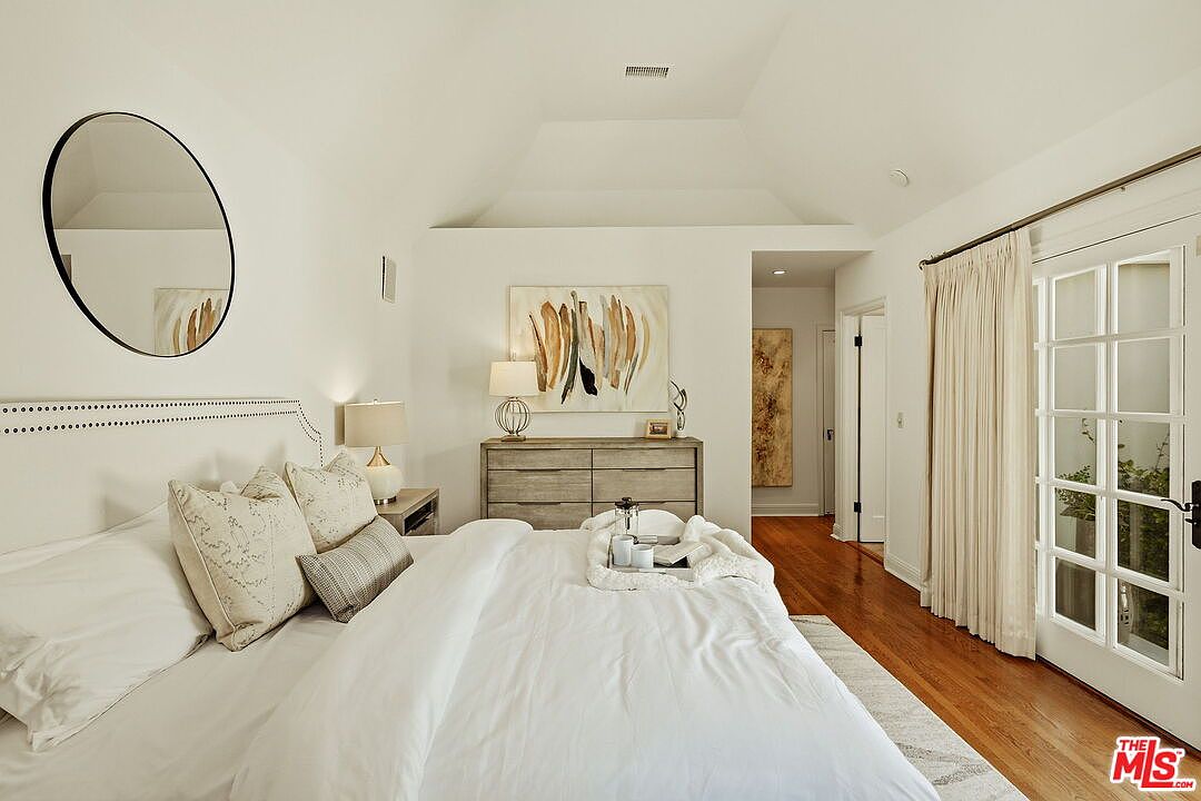 1174 Masselin Ave, Los Angeles, CA 90019, photo 41
